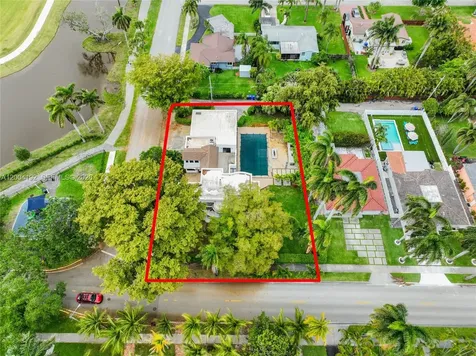 1329 Polk Street Hollywood FL 33019
