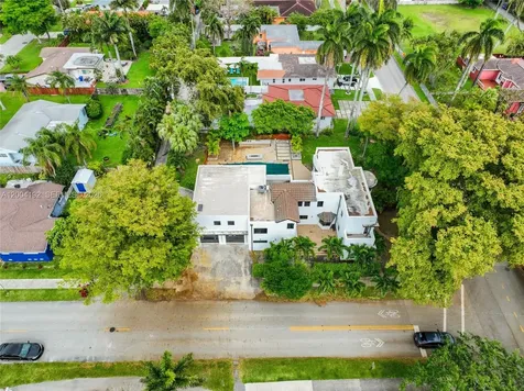 1329 Polk Street Hollywood FL 33019