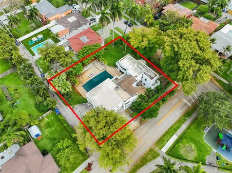 1329 Polk Street Hollywood FL 33019