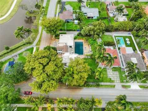 1329 Polk Street Hollywood FL 33019