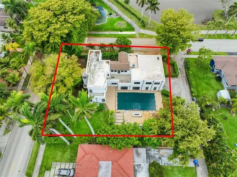 1329 Polk Street Hollywood FL 33019