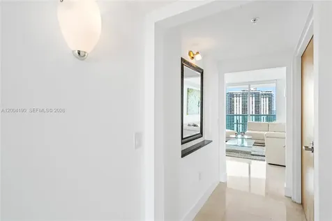 19400 Turnberry Way Aventura FL 33180