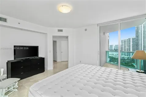 19400 Turnberry Way Aventura FL 33180