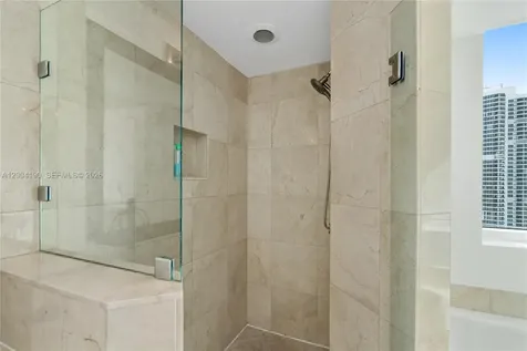 19400 Turnberry Way Aventura FL 33180
