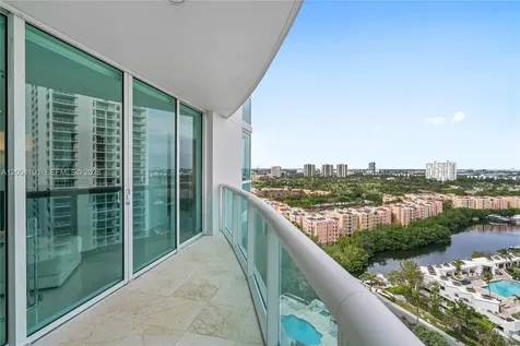 19400 Turnberry Way Aventura FL 33180
