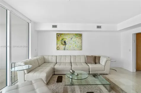 19400 Turnberry Way Aventura FL 33180