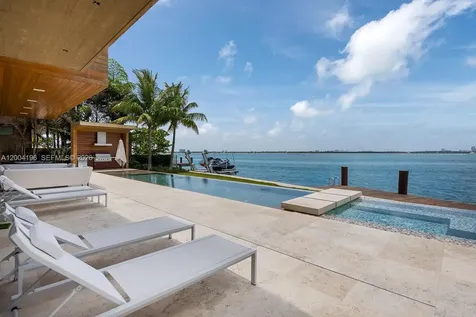 825 E Dilido Drive Miami Beach FL 33139