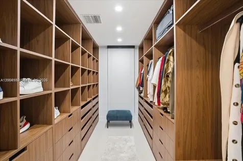 4354 Alton Road Miami Beach FL 33140