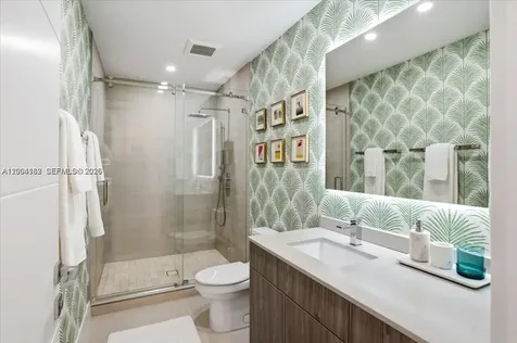 4354 Alton Road Miami Beach FL 33140