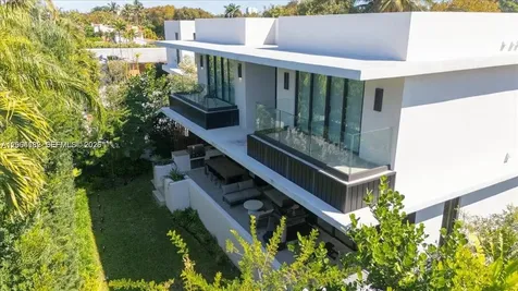 4354 Alton Road Miami Beach FL 33140