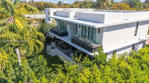 4354 Alton Road Miami Beach FL 33140