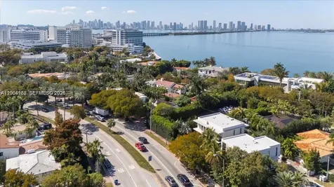 4354 Alton Road Miami Beach FL 33140