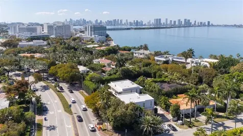 4354 Alton Road Miami Beach FL 33140