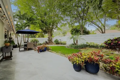 14812 SW 140th Place Miami FL 33186