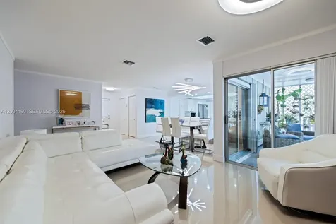 14812 SW 140th Place Miami FL 33186