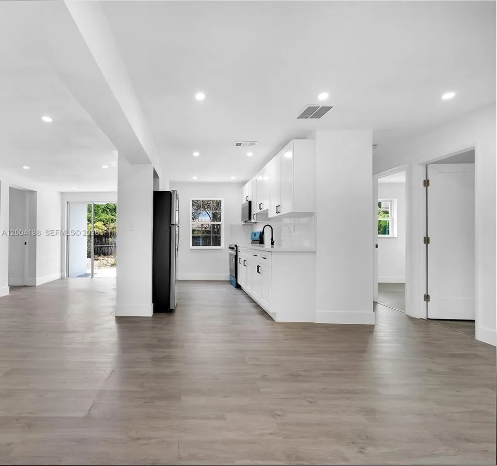 3050 NE 13th Avenue Pompano Beach FL 33064