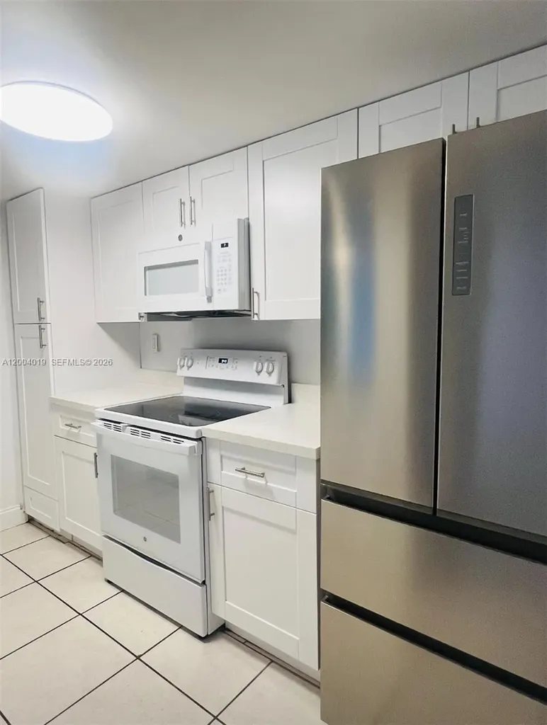 7075 NW 186th Street Hialeah FL 33015