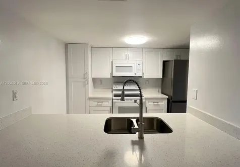 7075 NW 186th Street Hialeah FL 33015