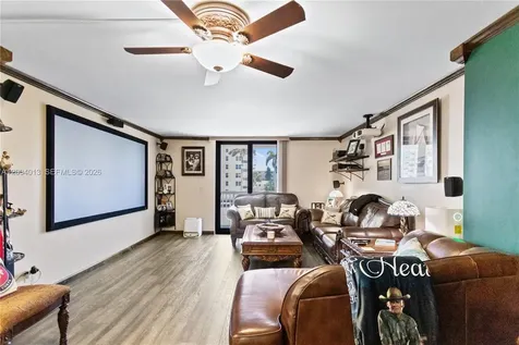 1500 S Ocean Drive Hollywood FL 33019
