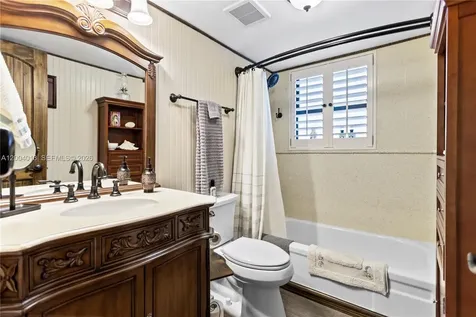 1500 S Ocean Drive Hollywood FL 33019