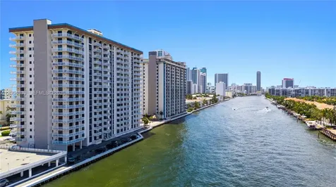 1500 S Ocean Drive Hollywood FL 33019