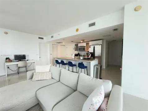 185 SW 7th Street Miami FL 33130