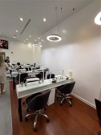 Beauty Salon & Spa In Brickell Miami FL 33131
