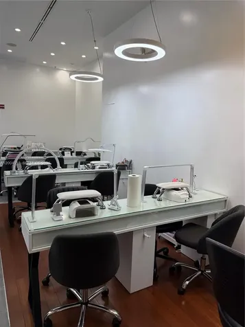 Beauty Salon & Spa In Brickell Miami FL 33131