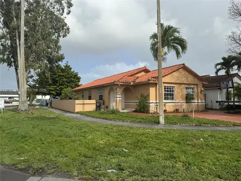 7599 W 4th Court Hialeah FL 33014