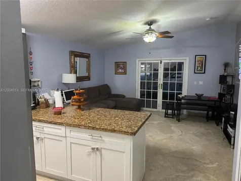 7599 W 4th Court Hialeah FL 33014