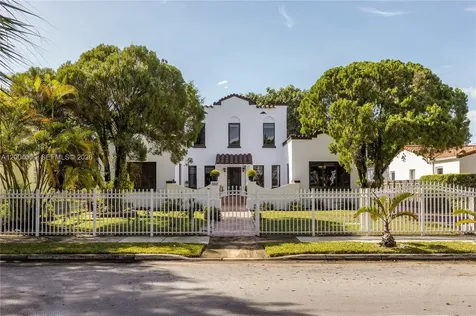 2152 SW 10th Street Miami FL 33135