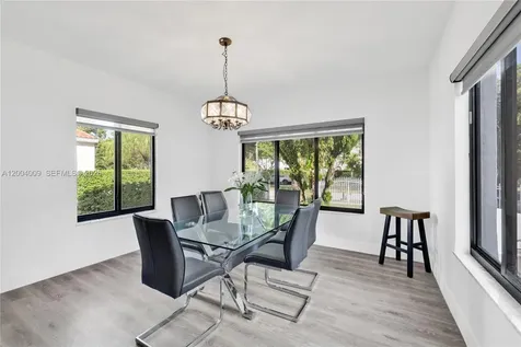 2152 SW 10th Street Miami FL 33135
