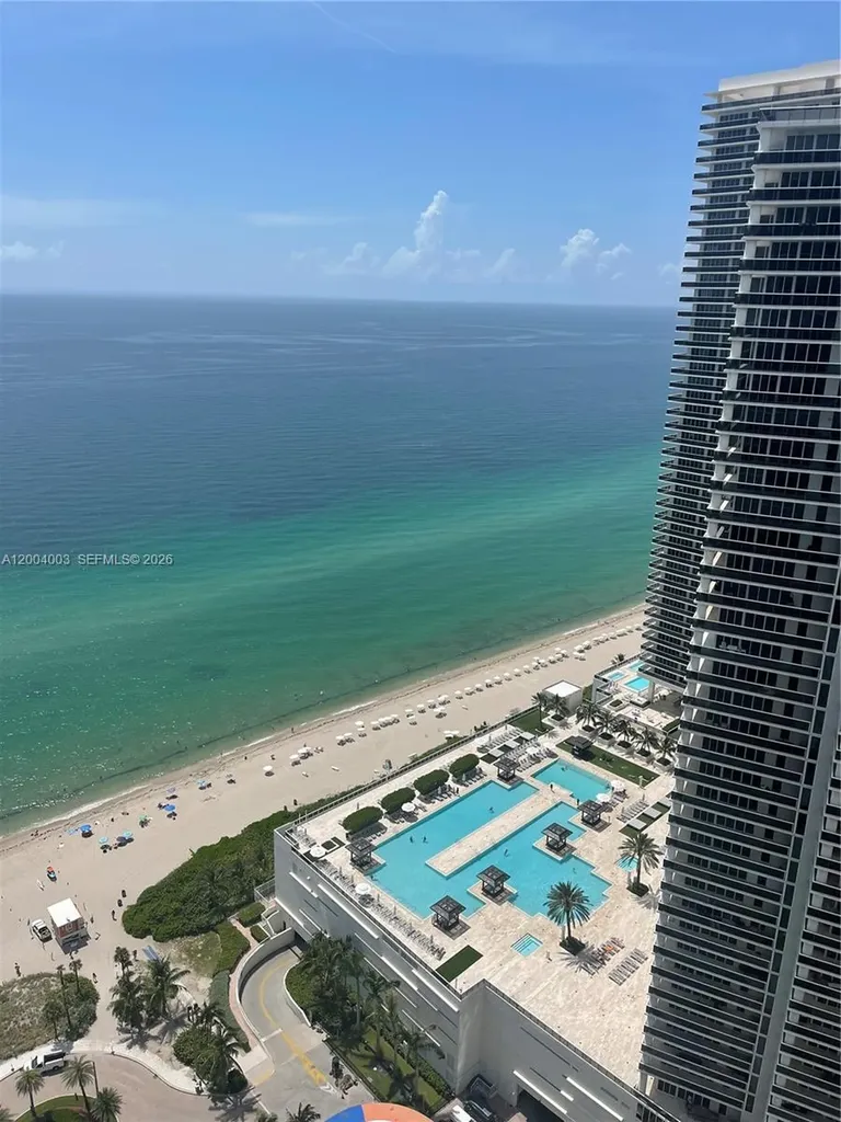 4111 S Ocean Drive Hollywood FL 33019