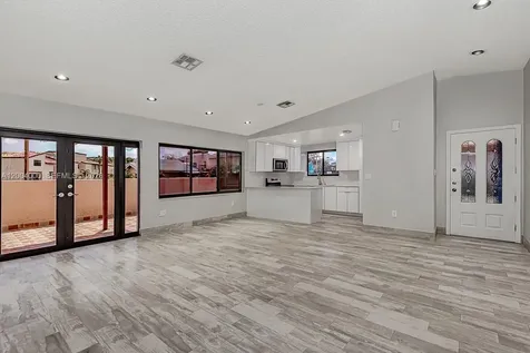 740 NW 105th Place Miami FL 33172