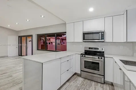 740 NW 105th Place Miami FL 33172