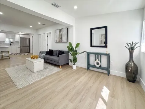 2255 NW 60th Street Miami FL 33142
