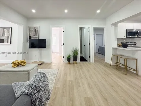 2255 NW 60th Street Miami FL 33142