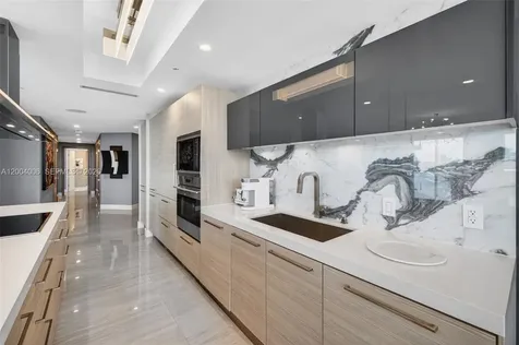17111 Biscayne Boulevard North Miami Beach FL 33160