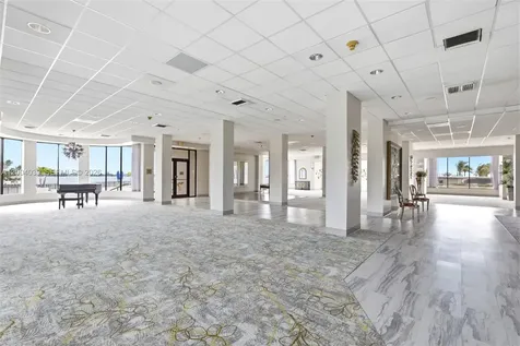 1800 NE 114th Street Miami FL 33181