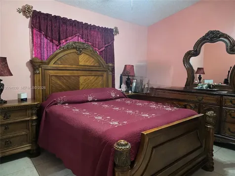 9018 NW 120th Street Hialeah Gardens FL 33018
