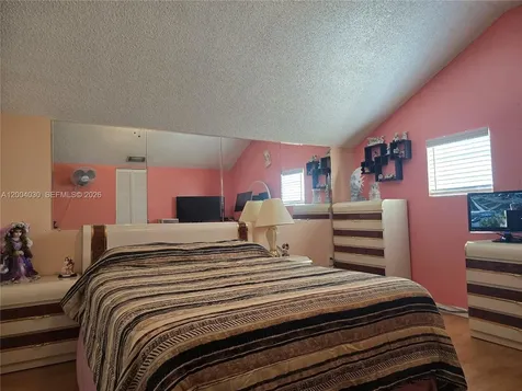9018 NW 120th Street Hialeah Gardens FL 33018