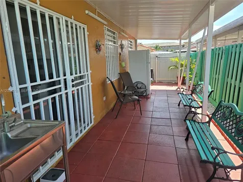 9018 NW 120th Street Hialeah Gardens FL 33018