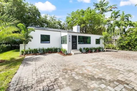 666 NE 62nd Street Miami FL 33138