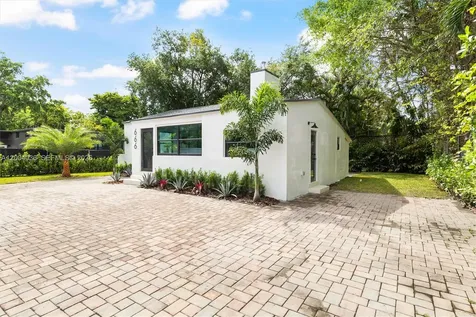 666 NE 62nd Street Miami FL 33138