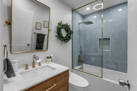 15465 SW 114 Street Miami FL 33196