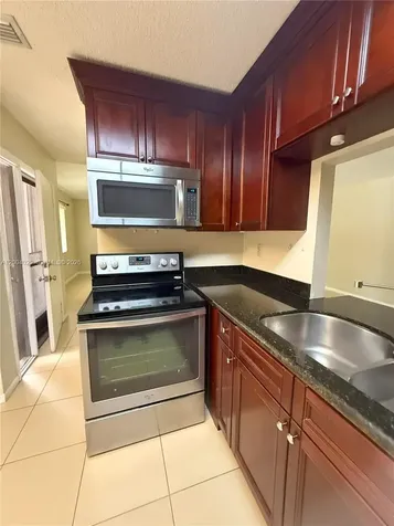 7029 Marlberry Lane Tamarac FL 33321