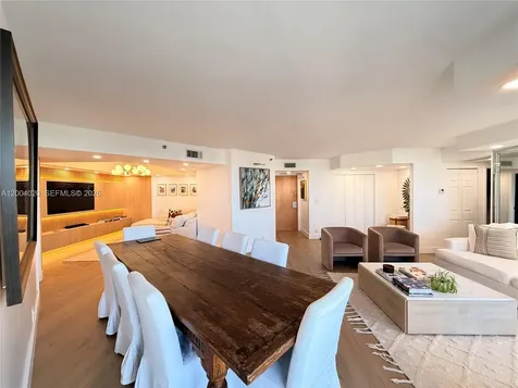 20185 E Country Club Drive Aventura FL 33180