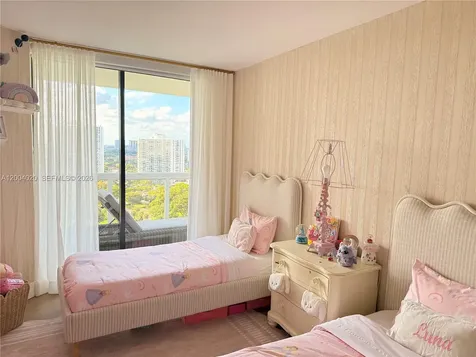 20185 E Country Club Drive Aventura FL 33180
