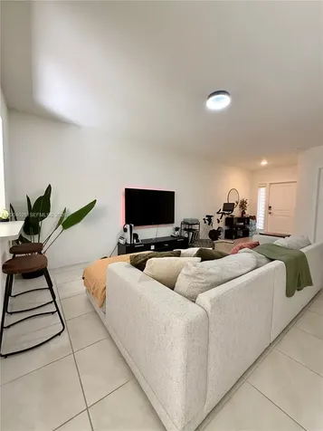 487 NE 5th Street Florida City FL 33034