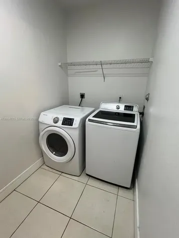 7570 NW 176th Terrace Hialeah FL 33015